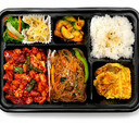 A5. Buldak (Spicy Chicken) Dosirak (DF)